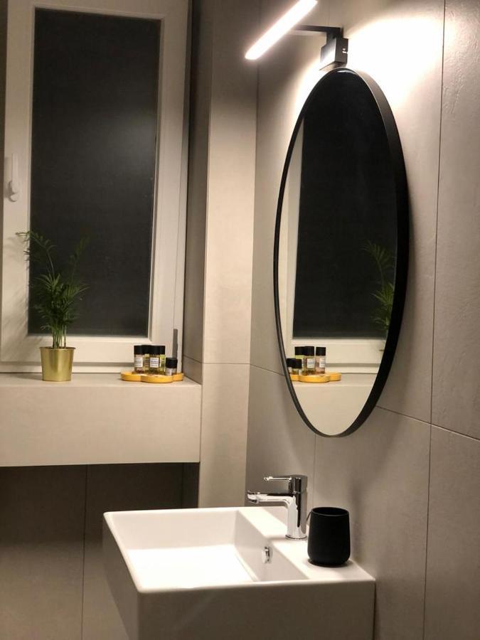 Laus Via Sparano App.2- Lux & Design New! Бари Экстерьер фото